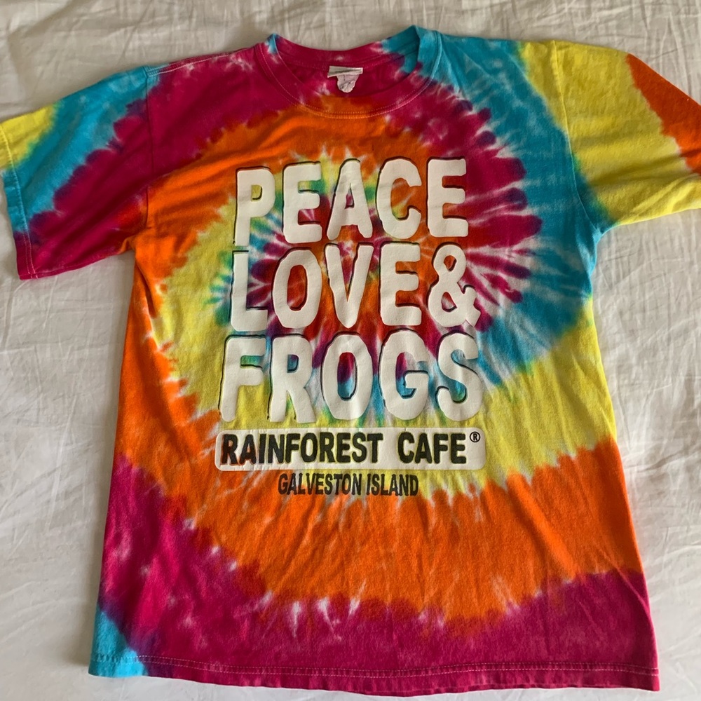 Rainforest cafe T-shirt